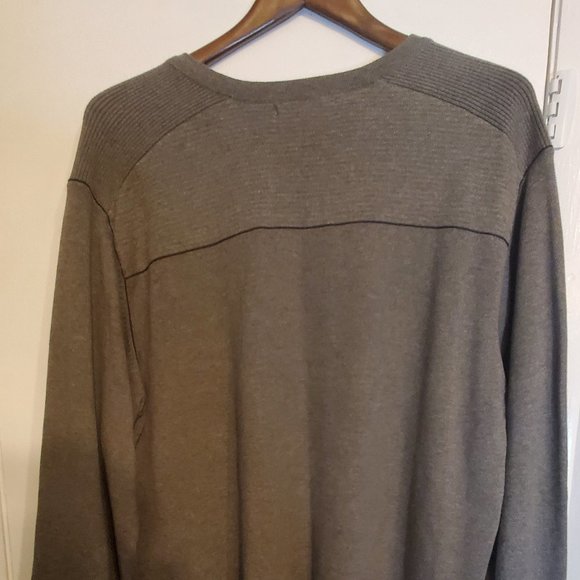 Cutter & Buck V neck sweater - Picture 1 of 6